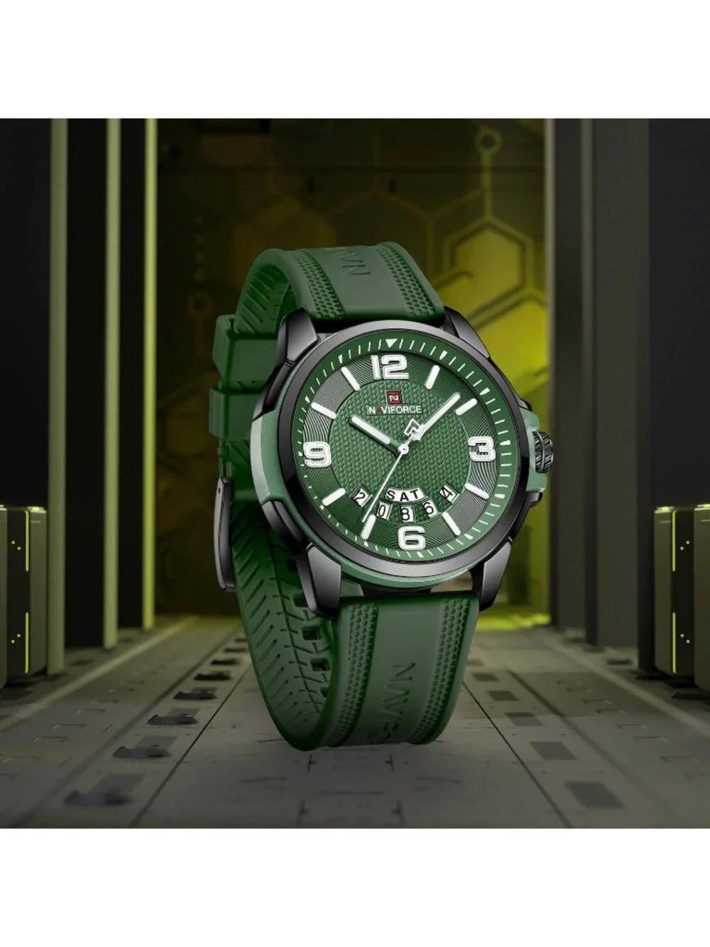 Unisex Green Analog Quartz Silicone Strap Sports Military Waterproof Wrist Watch